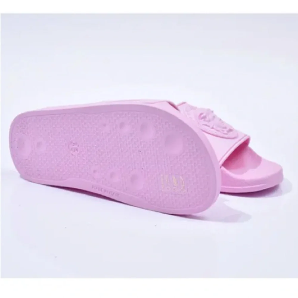 Versace elegant slides